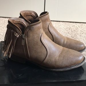 Tassel booties
